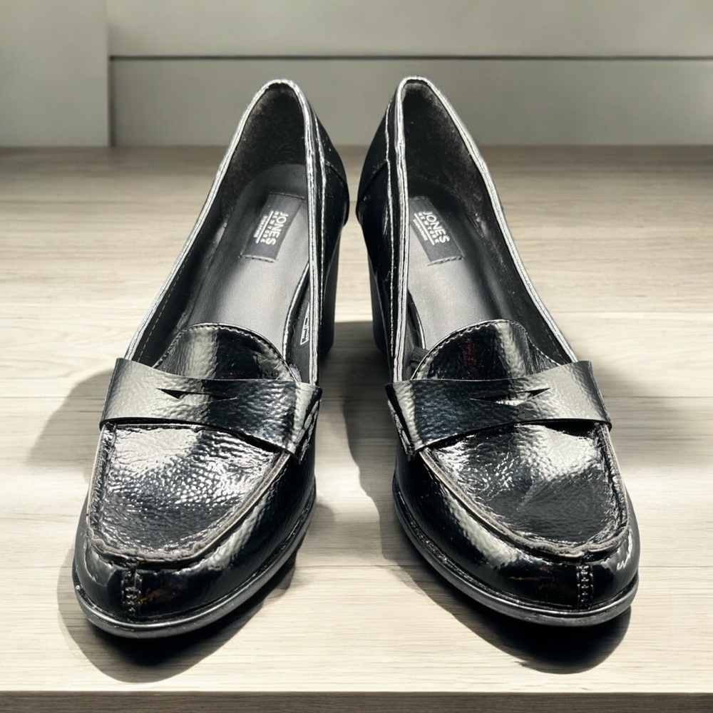 JONES NEW YORK BLACK PATENT LEATHER LOAFERS SIZE 7.5